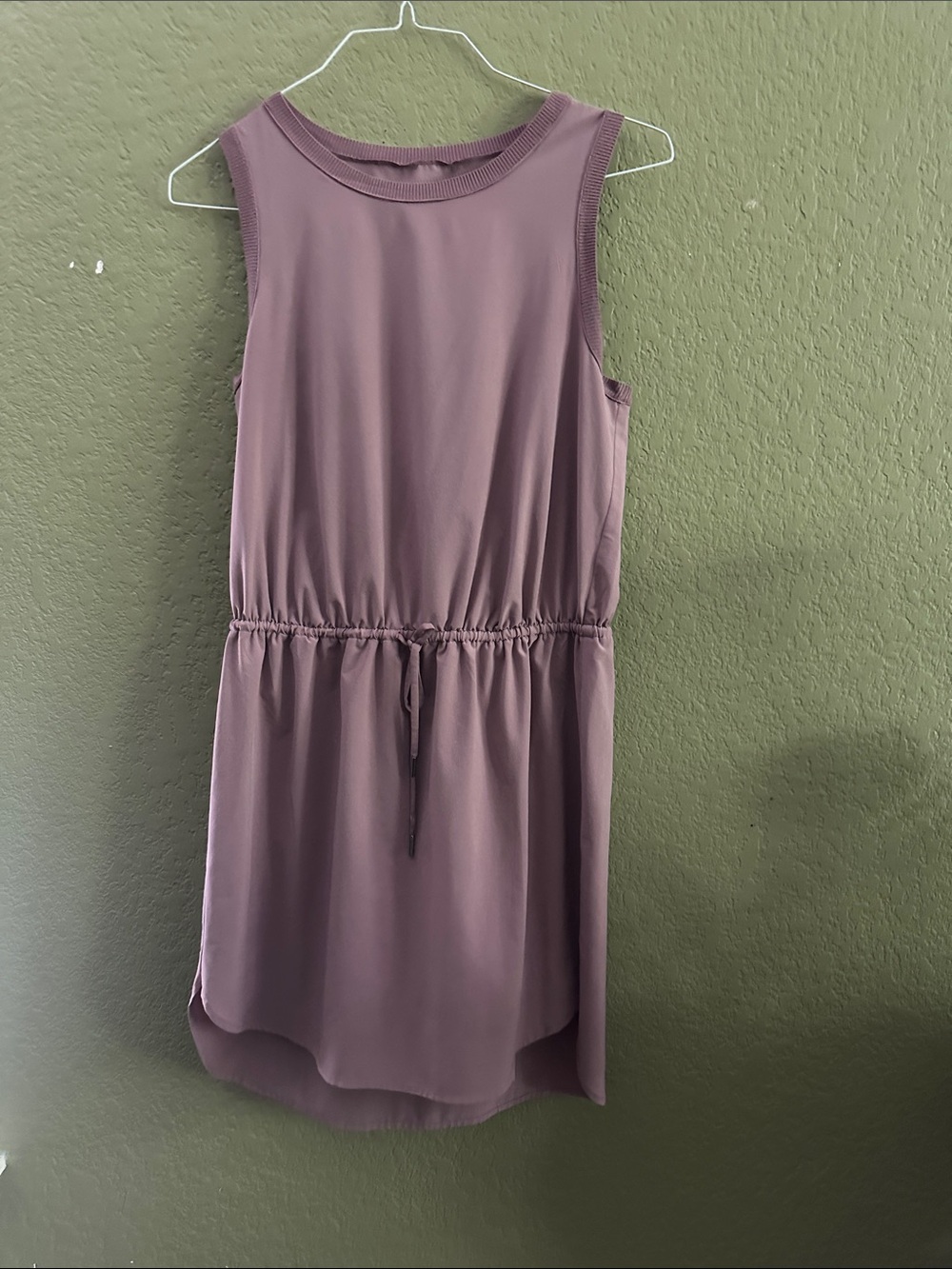 Athleta Sleeveless Drawstring Waist Dress in Mauve